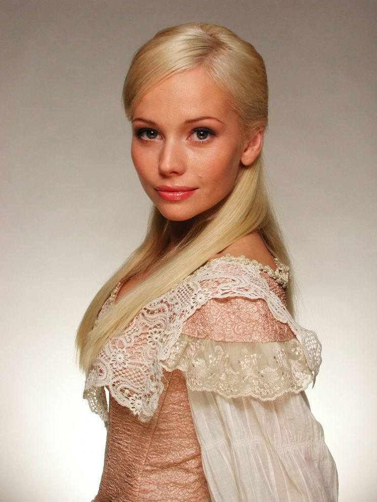 Elena Korikova