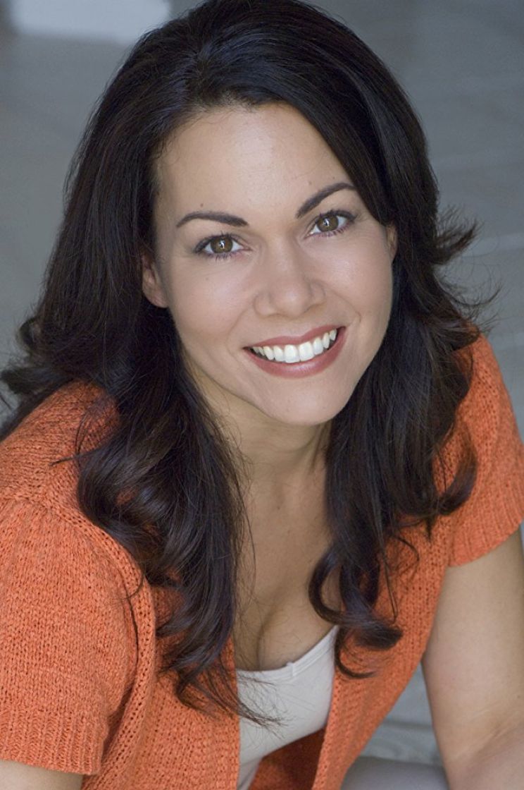 Elena Varela