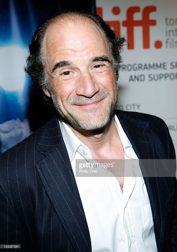 Elias Koteas