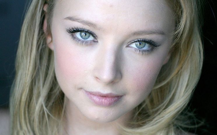 Elisabeth Harnois