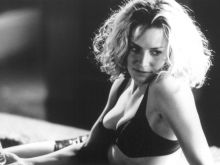 Elisabeth Shue