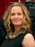 Elisabeth Shue