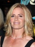 Elisabeth Shue