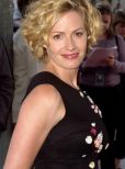 Elisabeth Shue