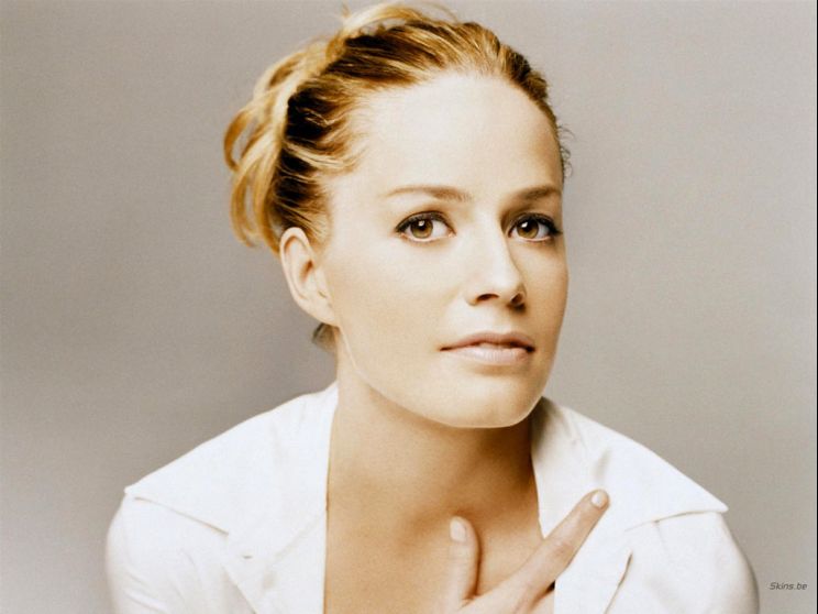 Elisabeth Shue