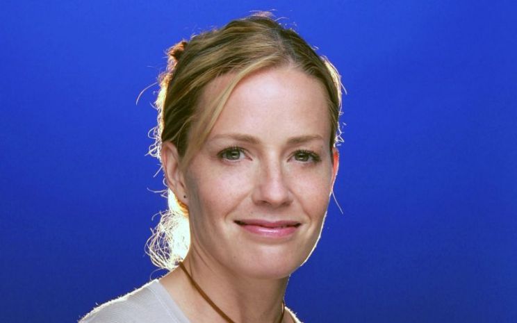 Elisabeth Shue