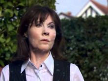 Elisabeth Sladen photo