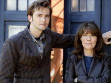 Elisabeth Sladen photo