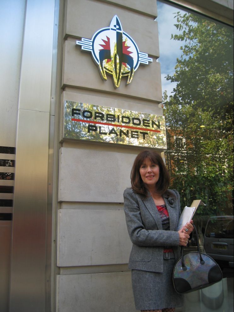 Elisabeth Sladen