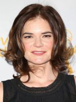 Elissa Dowling