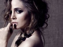 Eliza Dushku