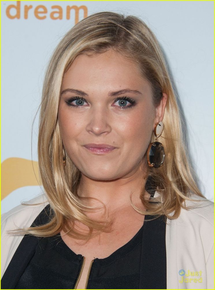 Eliza Taylor