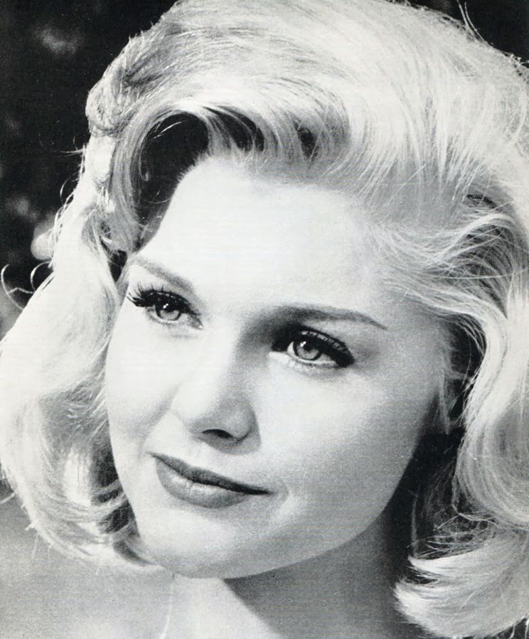 Elizabeth Allan
