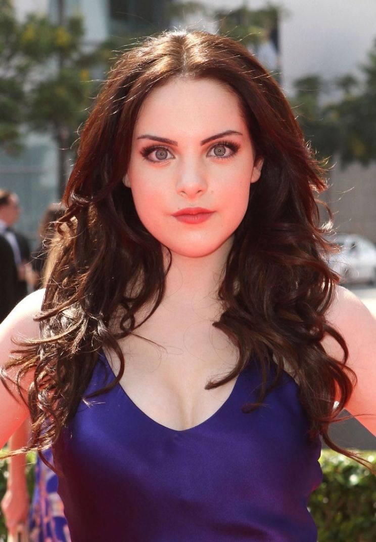 Elizabeth Gillies