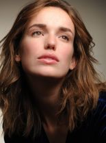 Elizabeth Henstridge