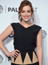 Elizabeth Henstridge