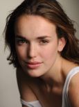 Elizabeth Henstridge