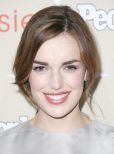 Elizabeth Henstridge