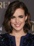 Elizabeth Henstridge