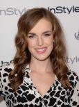 Elizabeth Henstridge