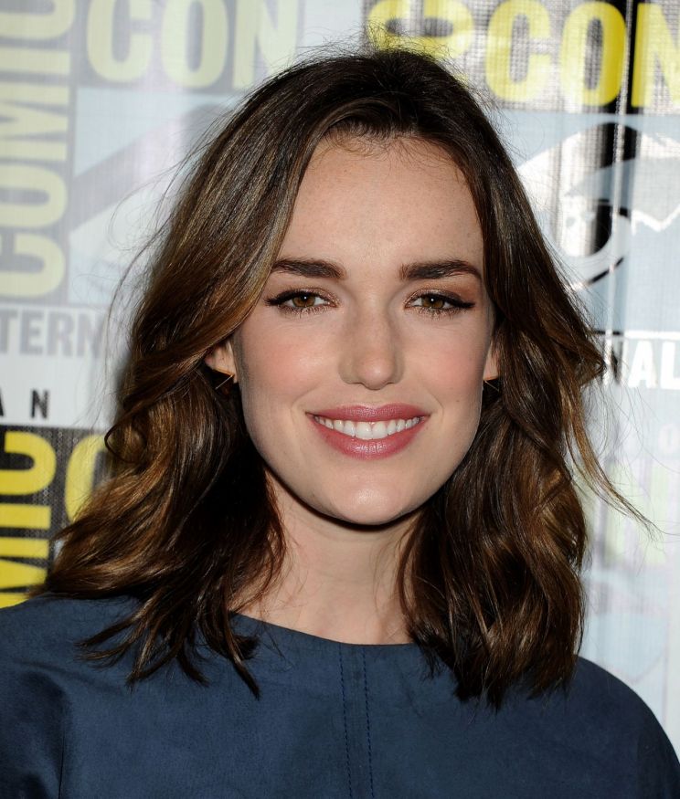 Elizabeth Henstridge