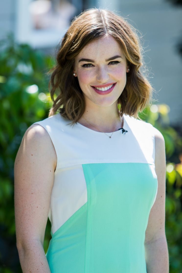 Elizabeth Henstridge