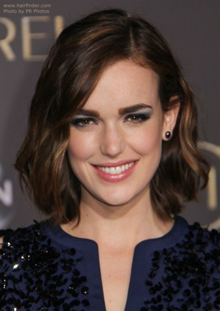 Elizabeth Henstridge