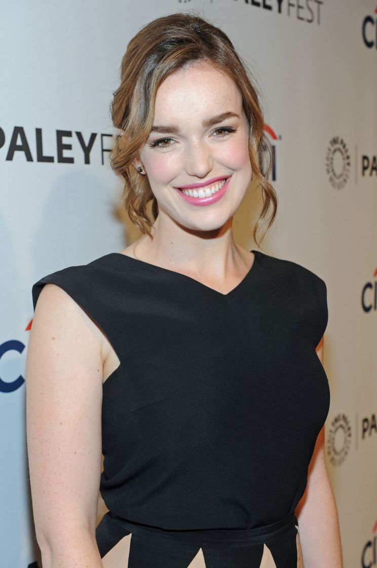 Elizabeth Henstridge