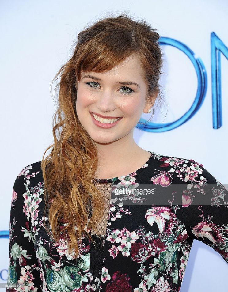 Elizabeth Lail