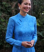 Elizabeth Lindsey