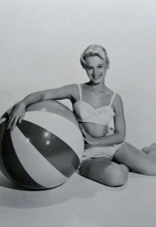 Elizabeth MacRae