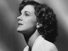 Elizabeth Perkins