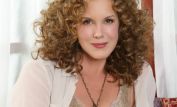 Elizabeth Perkins