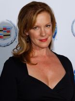 Elizabeth Perkins