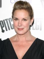 Elizabeth Perkins