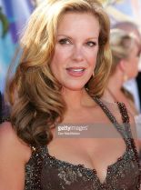 Elizabeth Perkins