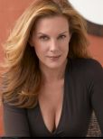 Elizabeth Perkins