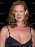 Elizabeth Perkins