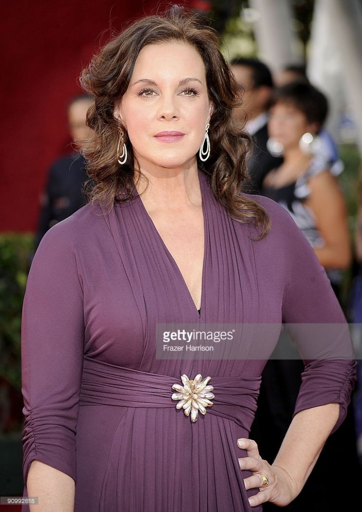 Elizabeth Perkins