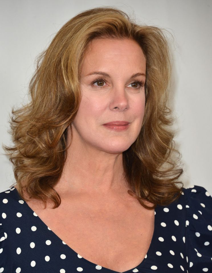 Elizabeth Perkins