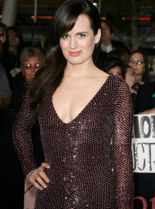 Elizabeth Reaser