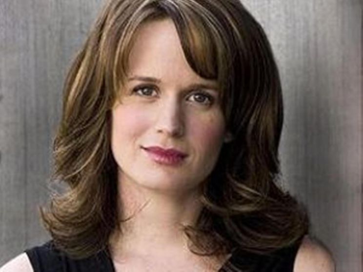 Elizabeth Reaser