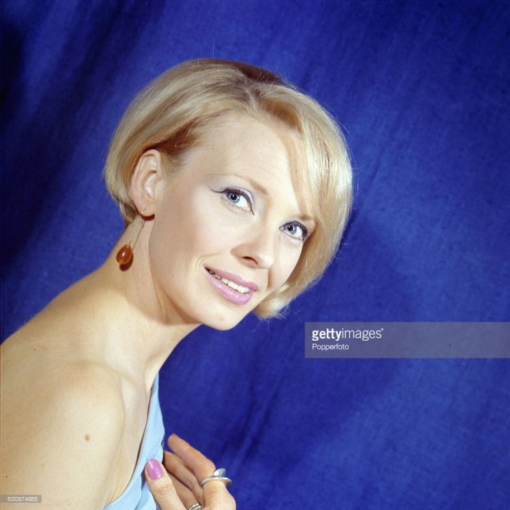 Elizabeth Regen
