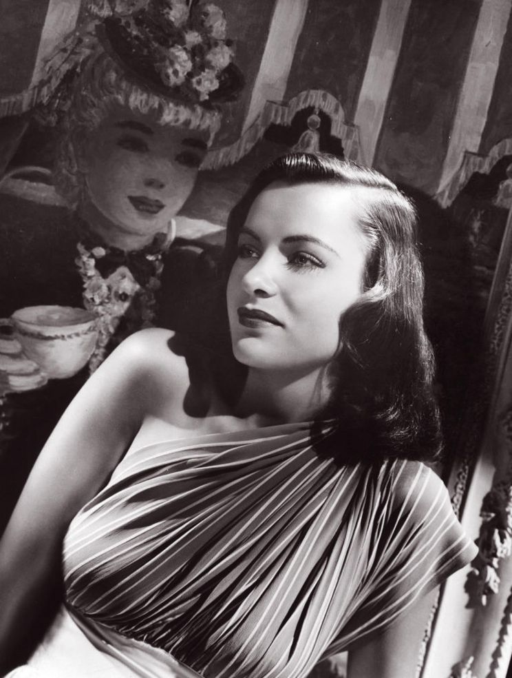 Ella Raines