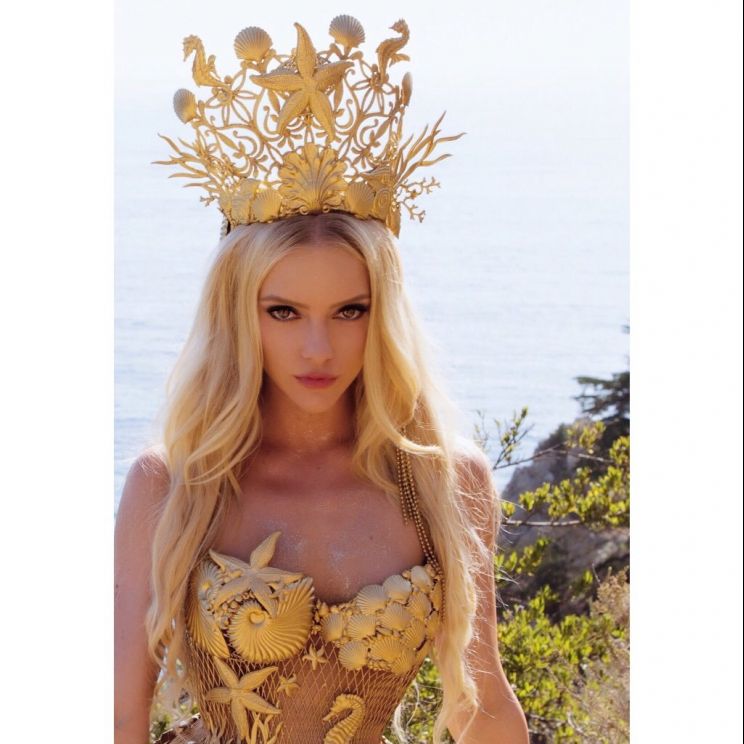 Elle Evans