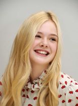 Elle Fanning photo