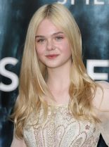 Elle Fanning photo