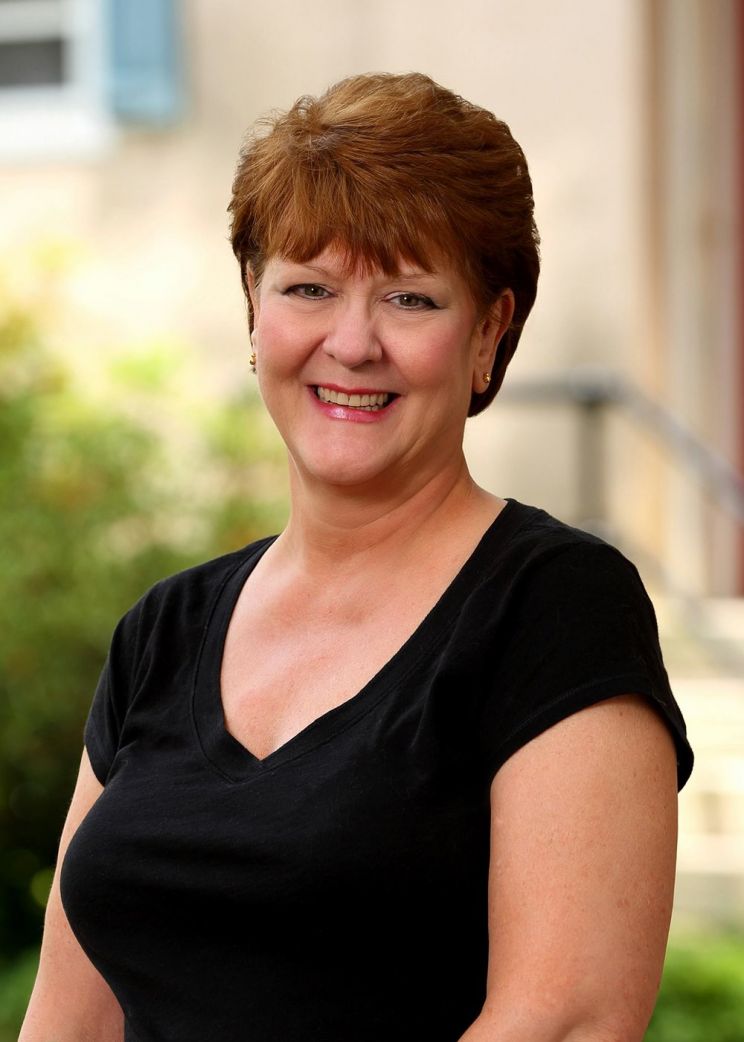 Ellen Lewis
