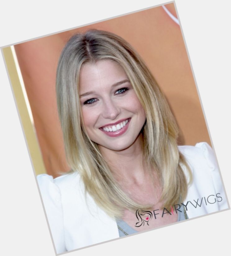 Ellen Woglom