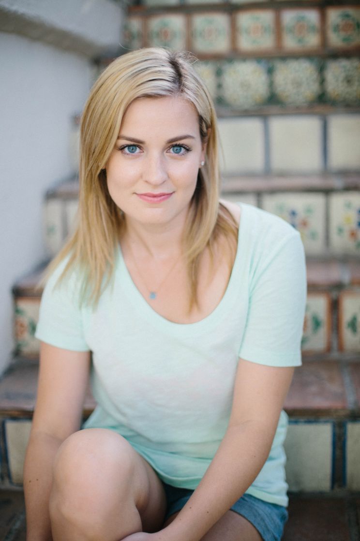 Ellen Woglom